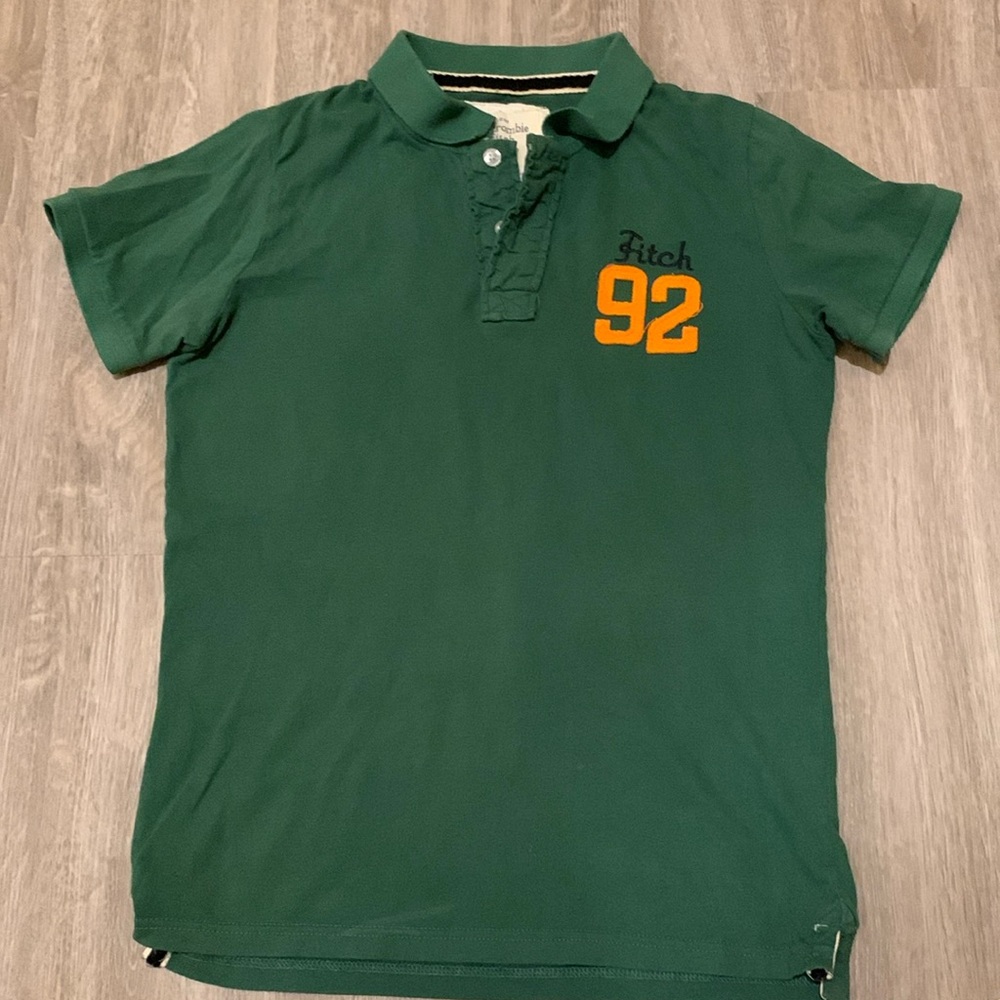 Abercrombie & Fitch T shirt, size medium